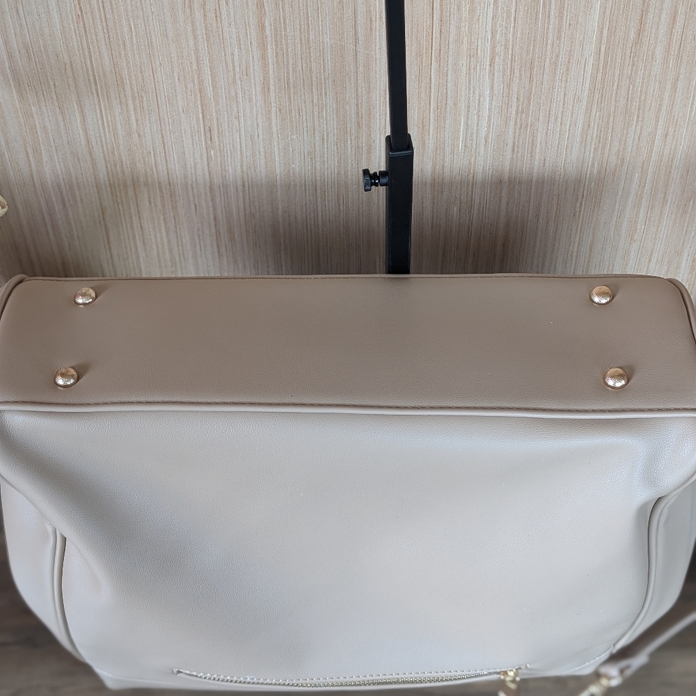 Khaki Tote - Ello Alexis - Picture 10 of 12